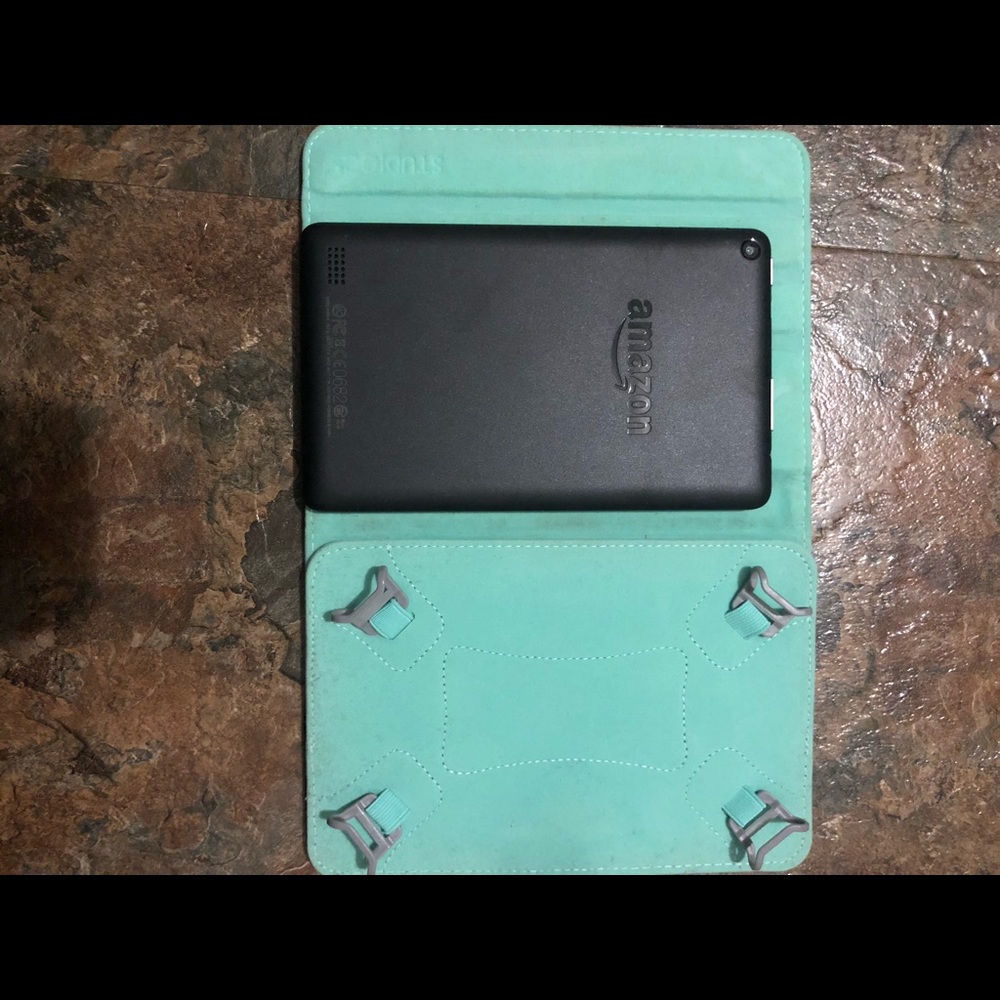 Kindle - Picture 3 of 3